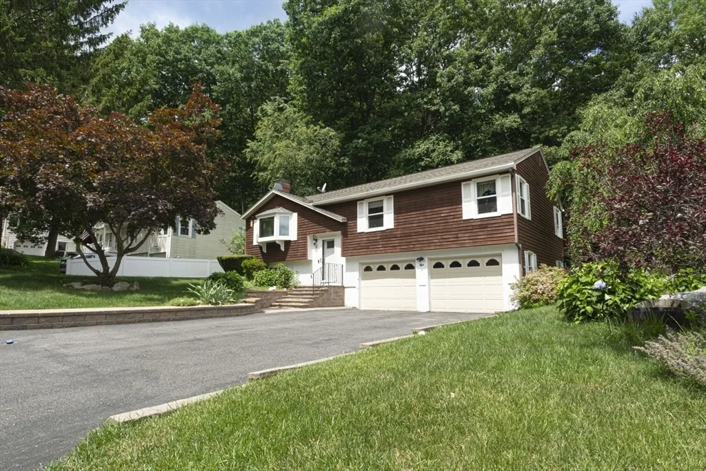 Photo of 8 Cedar Rd