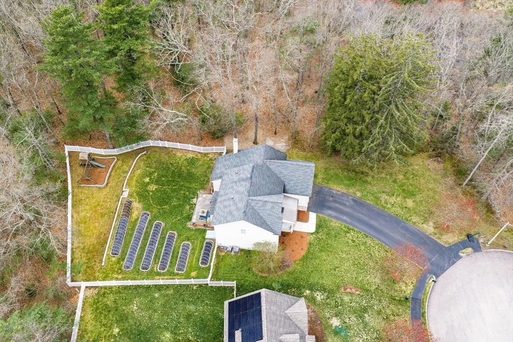 Photo of 16 York Cir