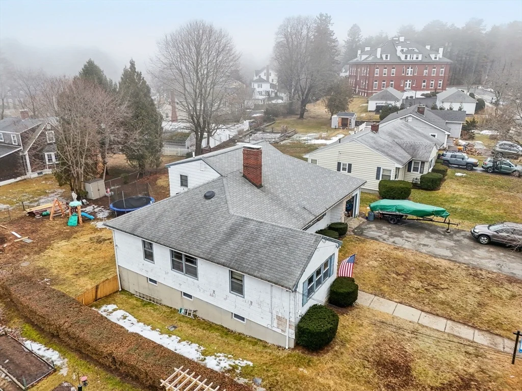 Photo of 33 Webster Ave