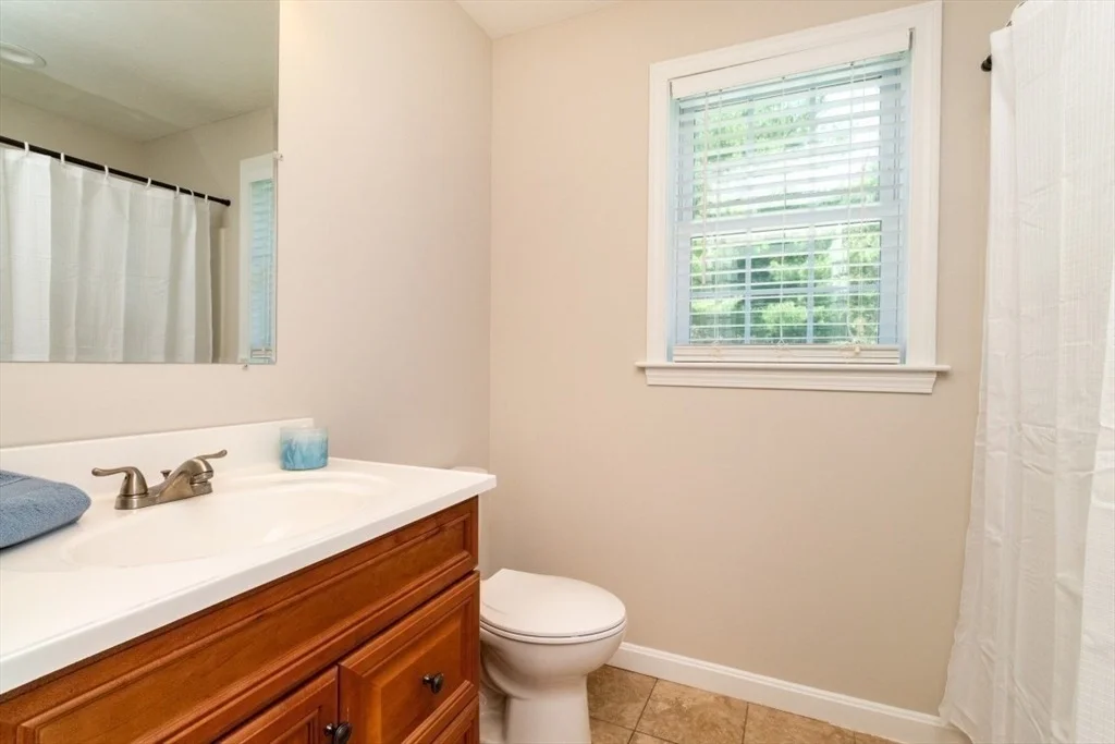 Photo of 264 Charge Pond Rd