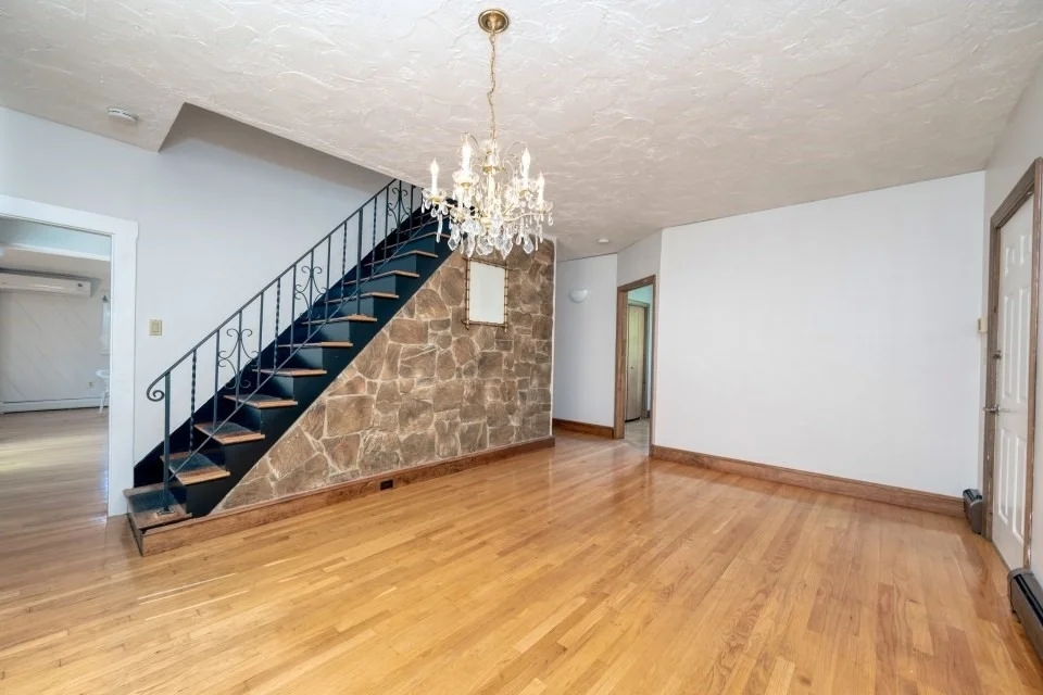 Photo of 15 2nd St
