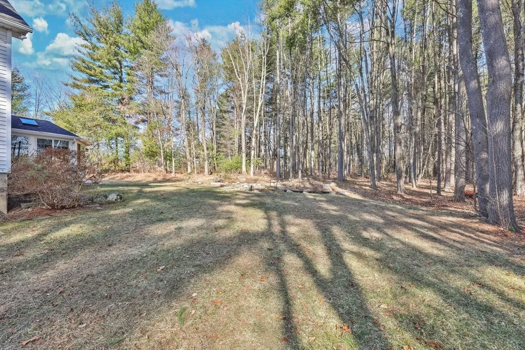 Photo of 19 Simmons Brook Dr
