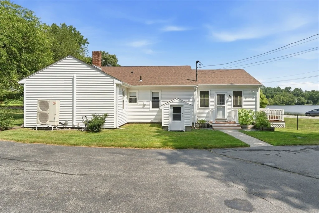 Photo of 71 School St