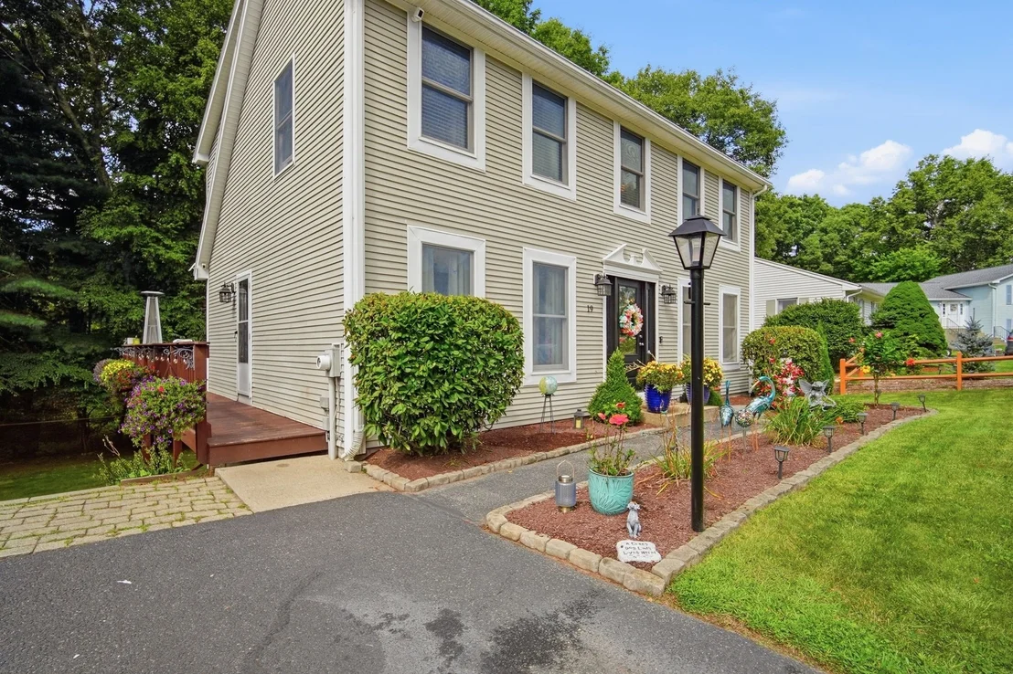 Photo of 19 Stephanie Cir