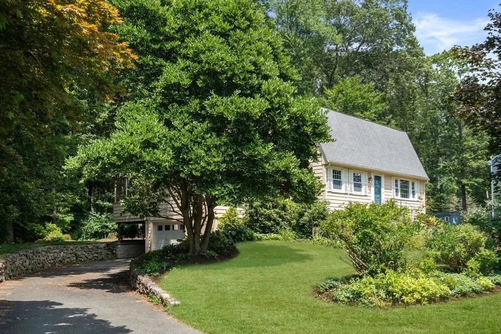 Photo of 18 Evergreen Way