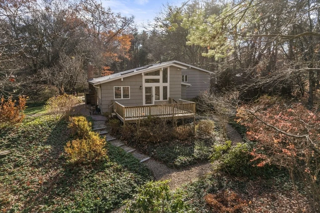Photo of 14 Tanbark Rd