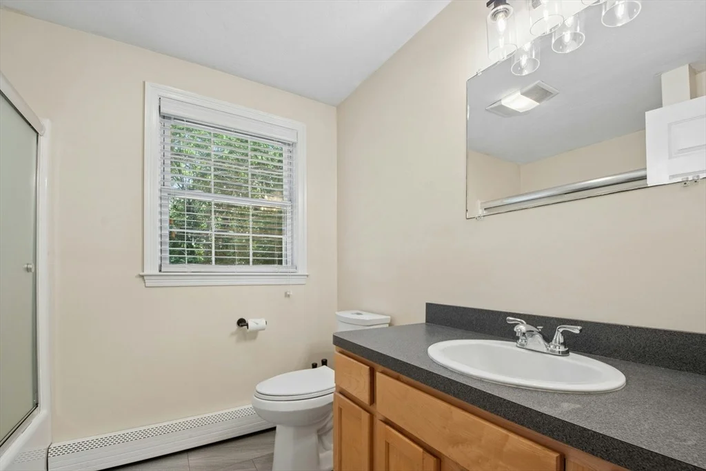 Photo of 37 Mark Dr