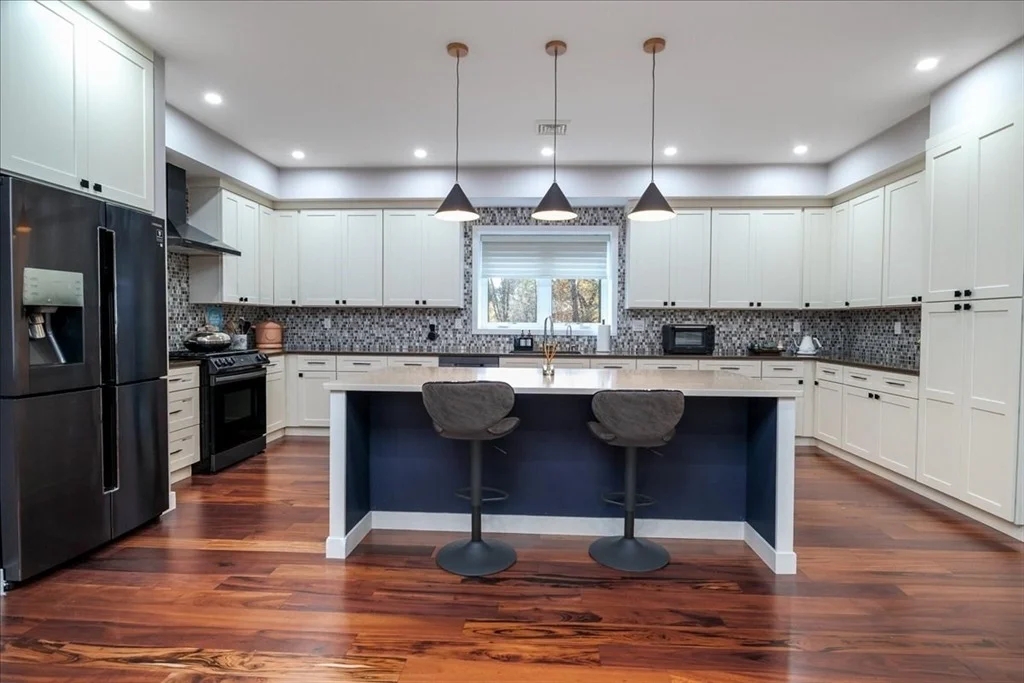 Photo of 145 W River Street