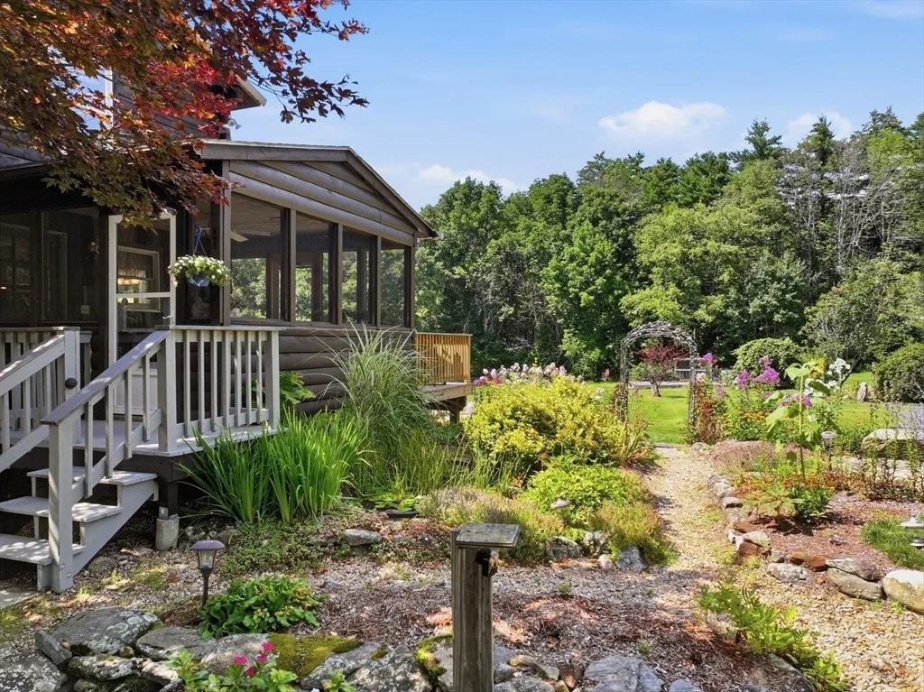 Photo of 15 Thompson Rd