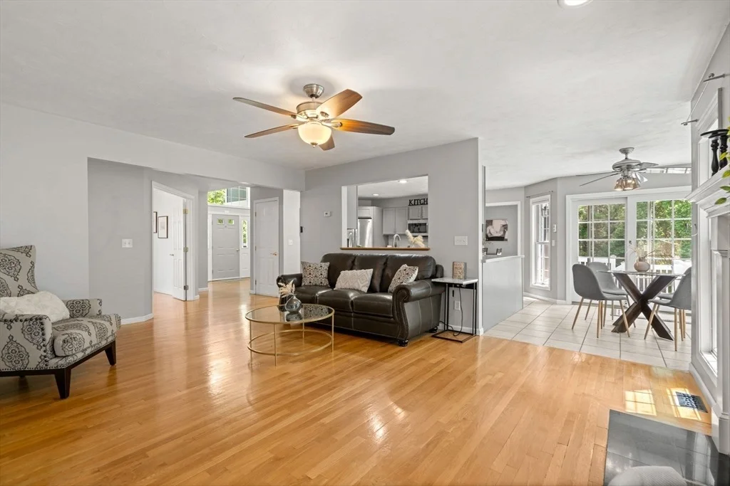 Photo of 10 Gianna Dr
