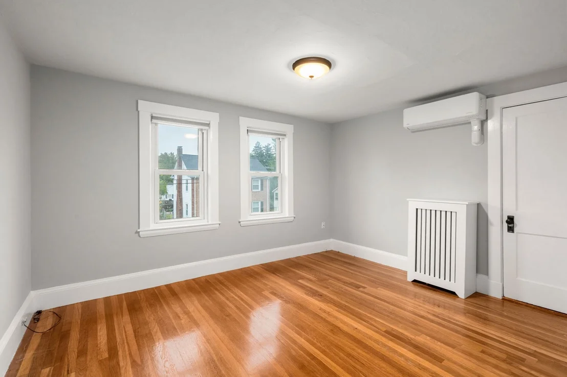 Photo of 63 Willow Ave
