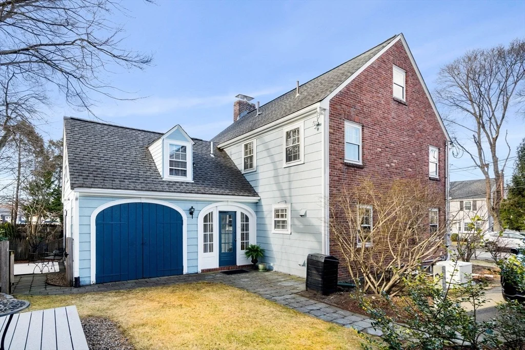 Photo of 55 Thompson Lane