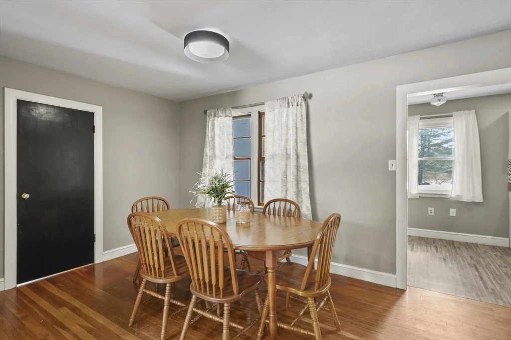 Photo of 184 Whitman Road