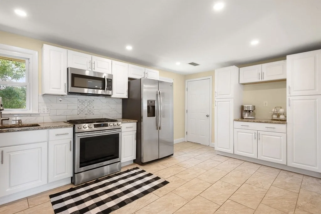 Photo of 20 Terry Ln E