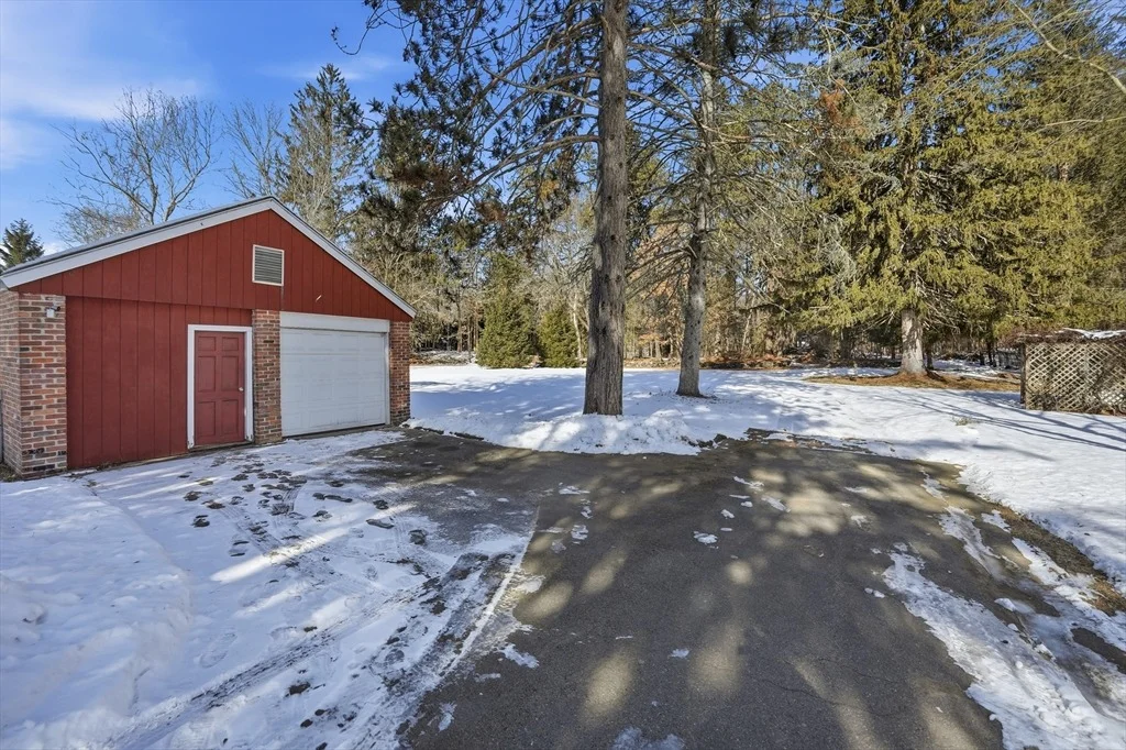 Photo of 3076 Boston Rd