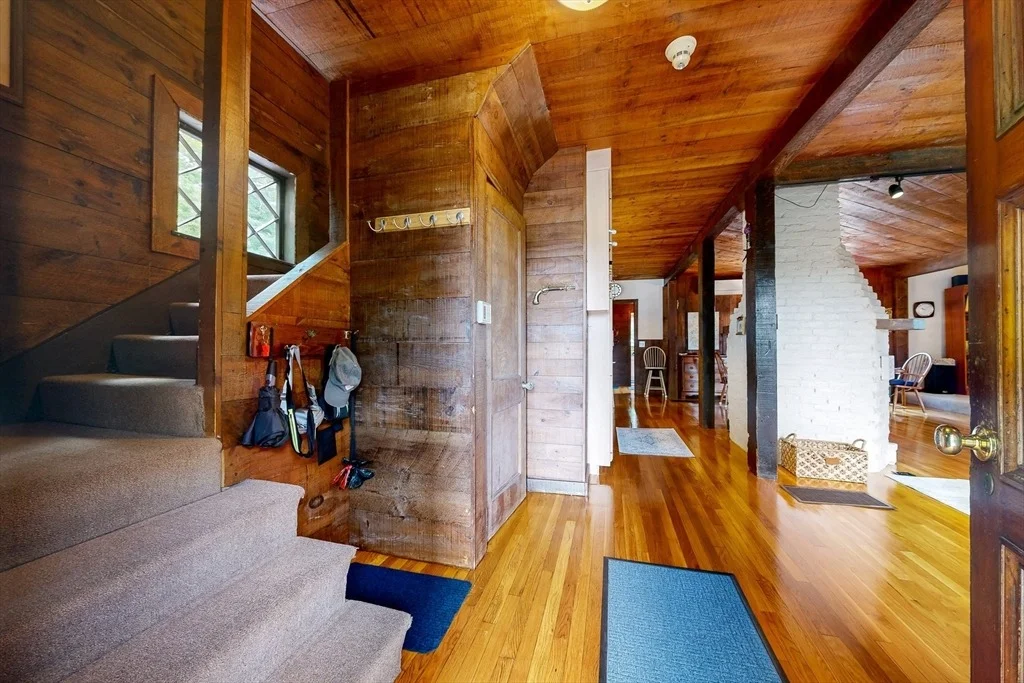 Photo of 161 Sassamon Ave