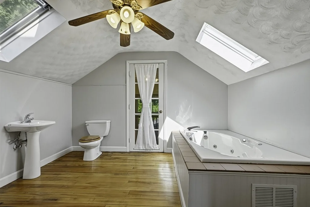 Photo of 55 Chilmark St
