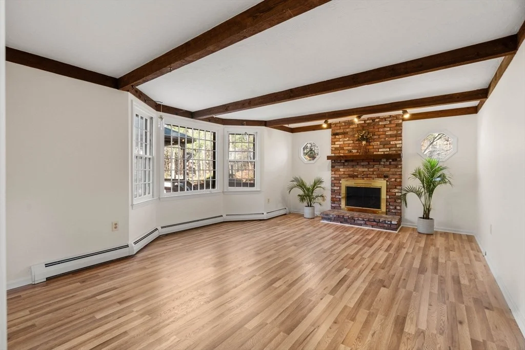 Photo of 85 Desert Brook Rd.