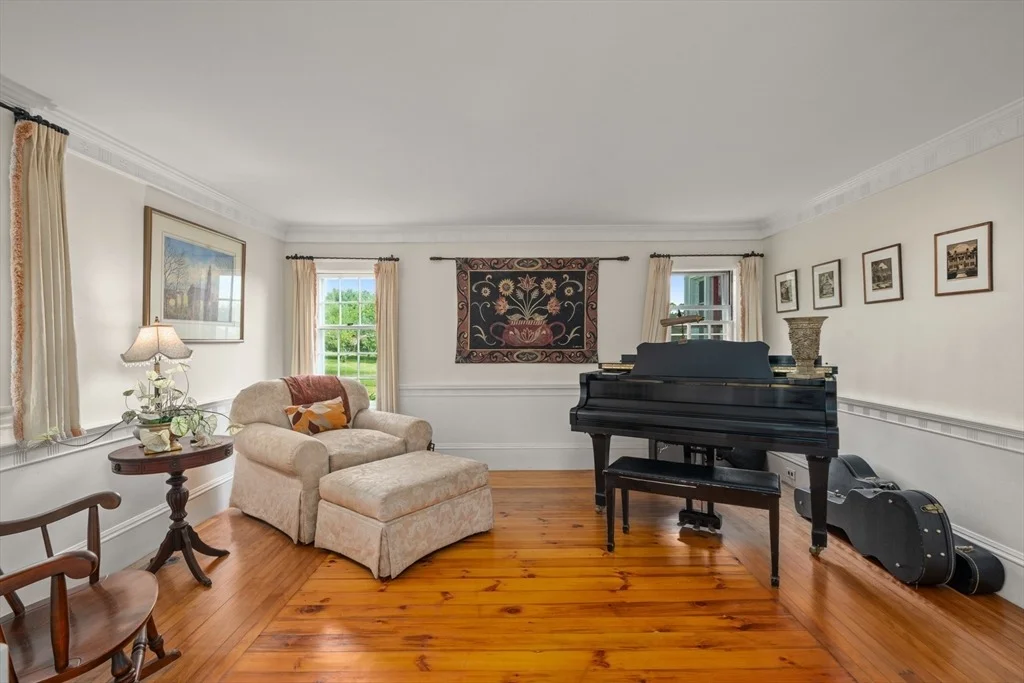 Photo of 33 Reservoir Drive