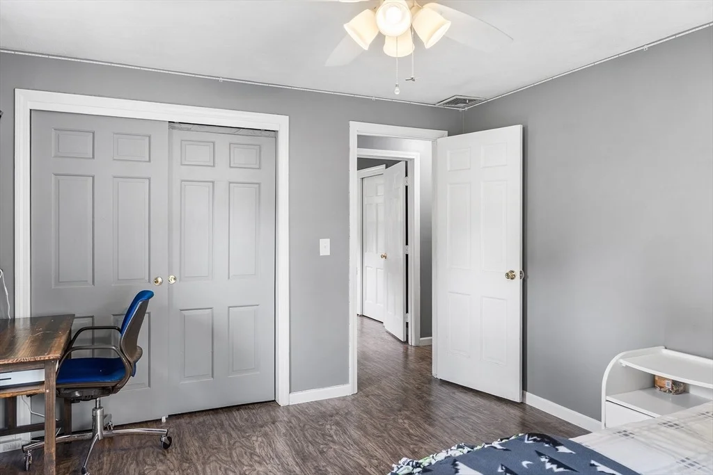 Photo of 24 Lantern Ln