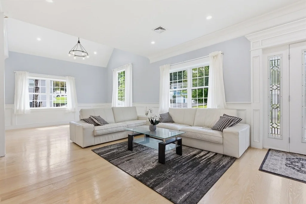 Photo of 52 Ridgewood Rd