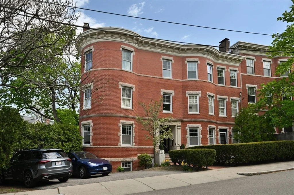 Photo of Unit 3 at 8 Colbourne Cres