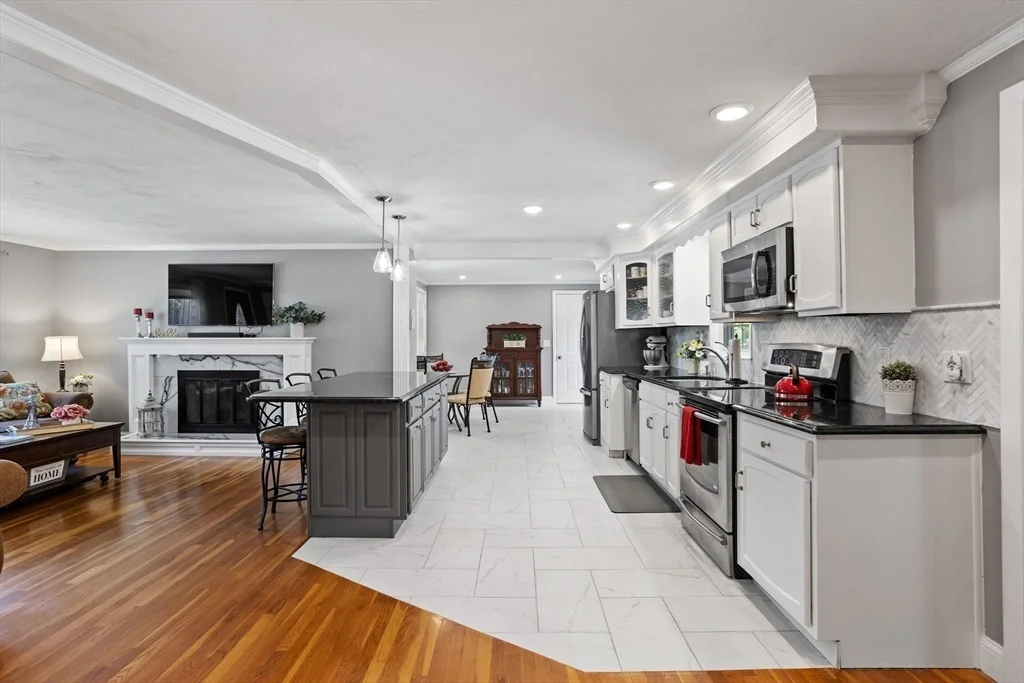Photo of 6 Belmont Dr