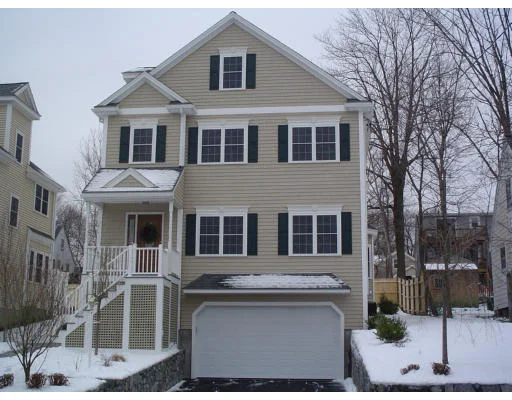 Photo of 45 Grapevine Avenue