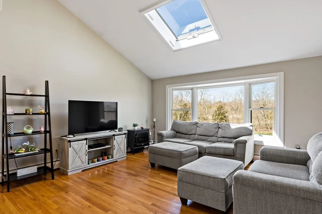 Photo of 5 Daniel Ln