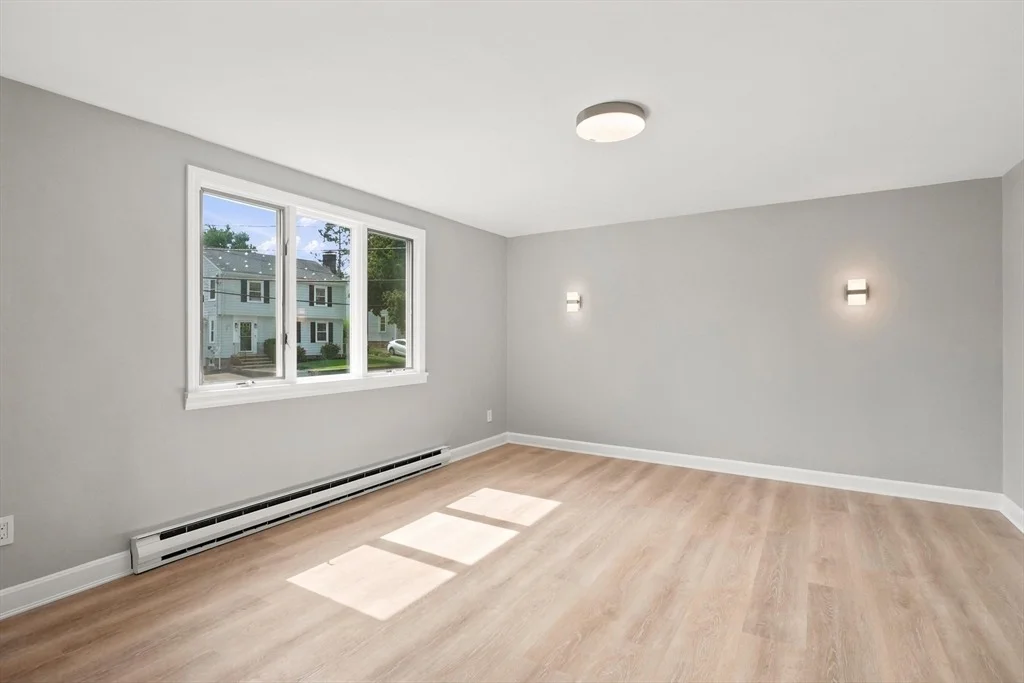 Photo of 11 Lansing Road