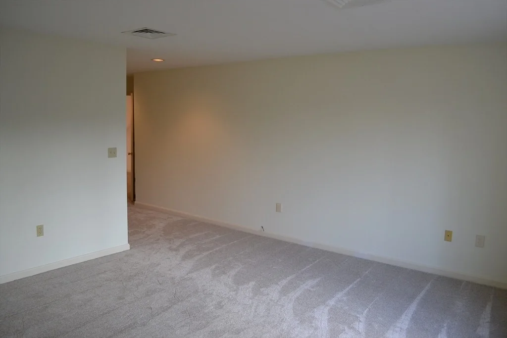 Photo of Unit 4004 at 4004 Brompton Circle