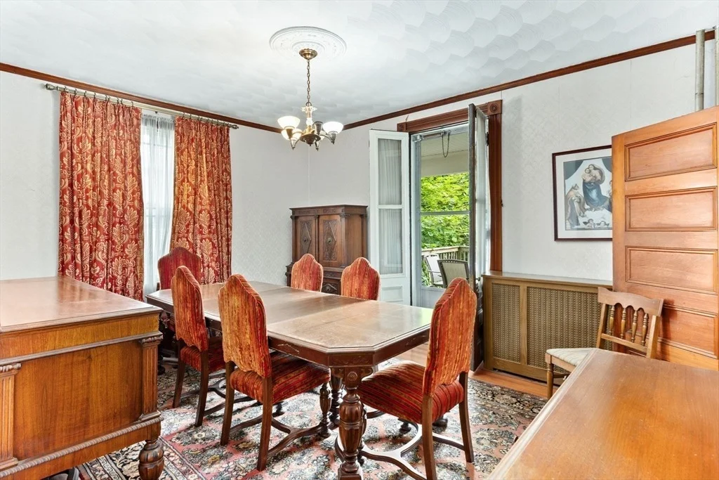 Photo of 330 Lincoln Ave
