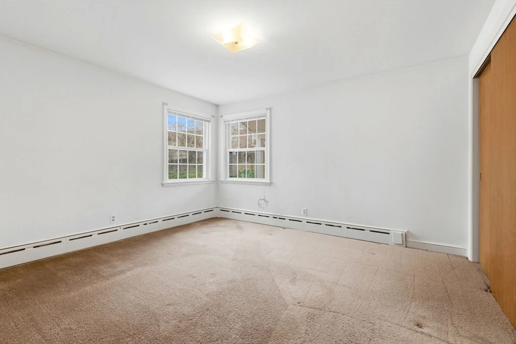 Photo of 14 Schofield Dr