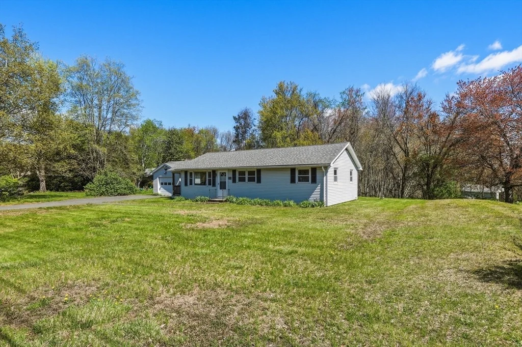 Photo of 282 Bay Rd