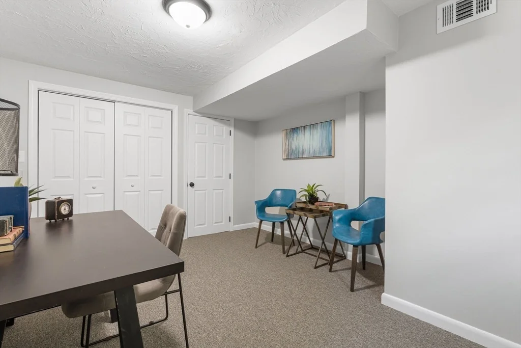 Photo of 8 Potter Rd