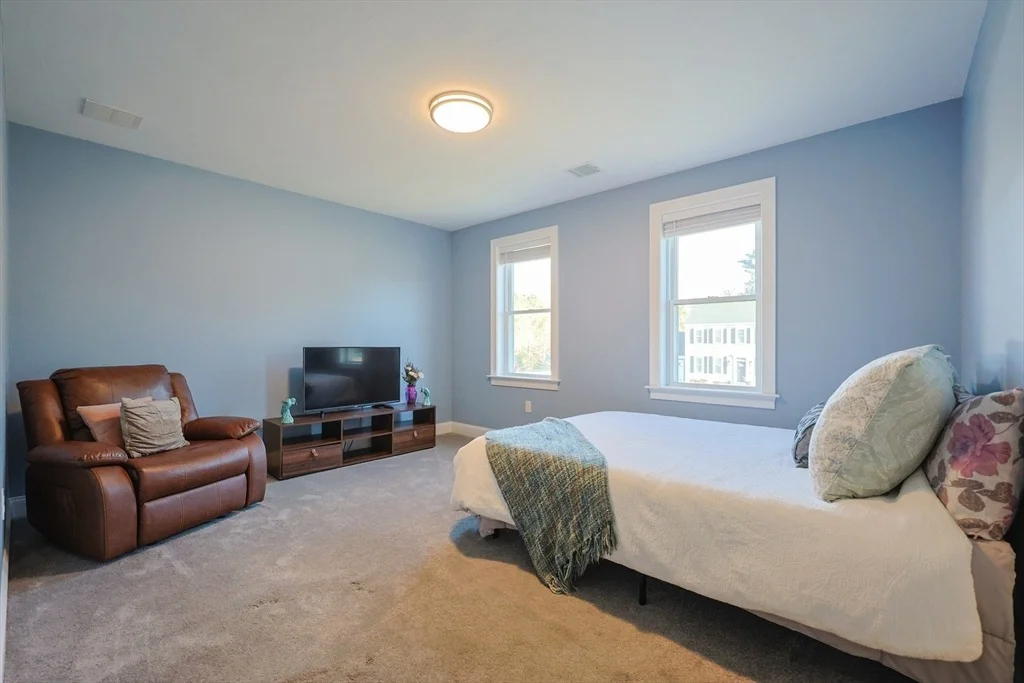 Photo of 17 Cobblestone Lane