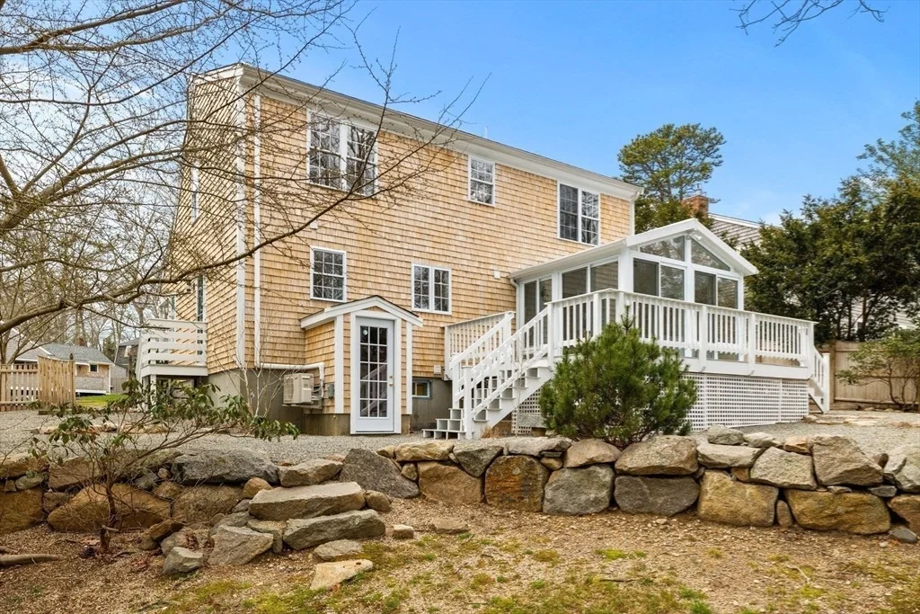 Photo of 83 Pond Circle