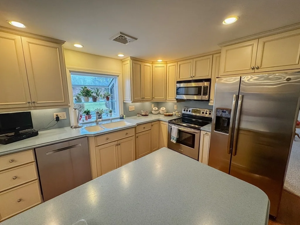 Photo of 2 Scott Ln