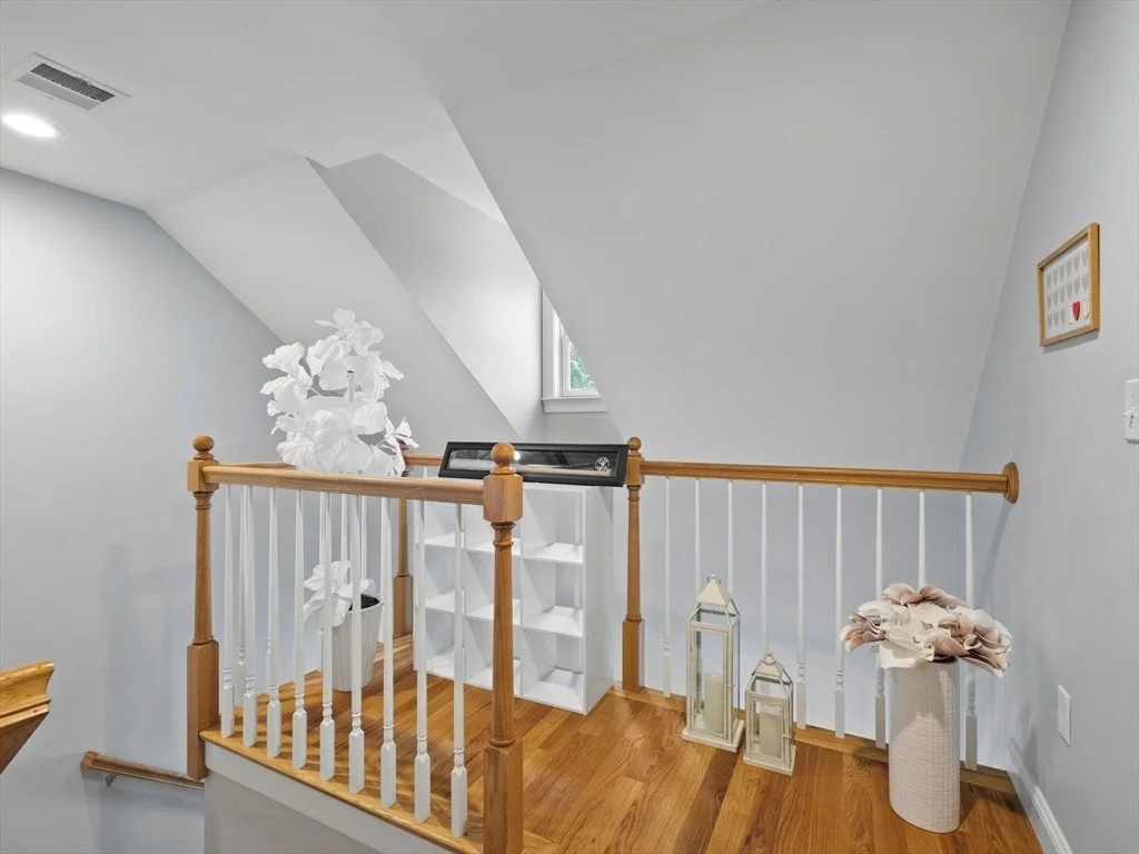 Photo of Unit 301 at 174 Pine St
