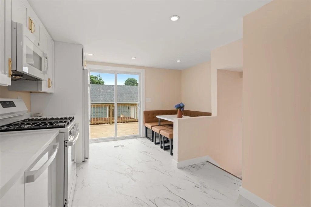 Photo of 331 Burncoat Street