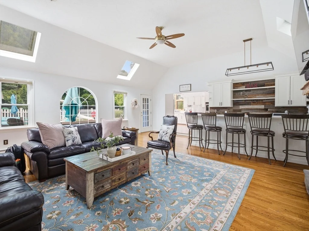 Photo of 2 Foley Dr