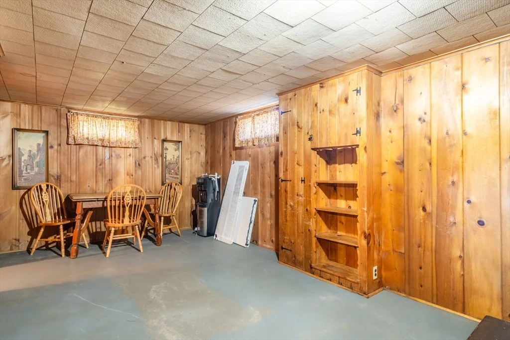 Photo of 21 Meadowlark Ln