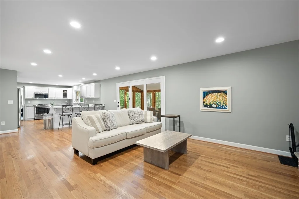 Photo of 10 Fieldstone Way