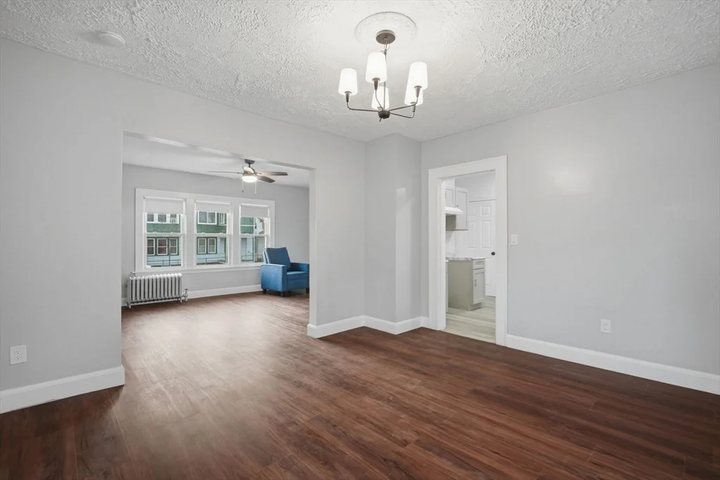Photo of 153 Bristol St