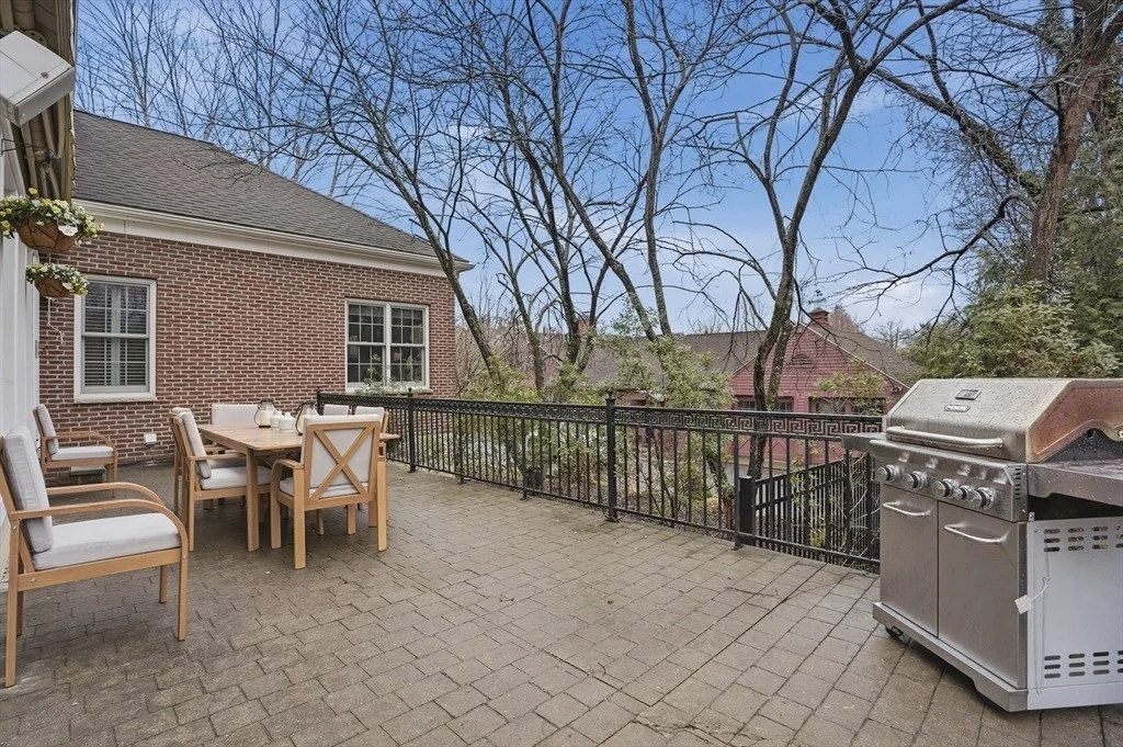 Photo of 531 Salisbury Street