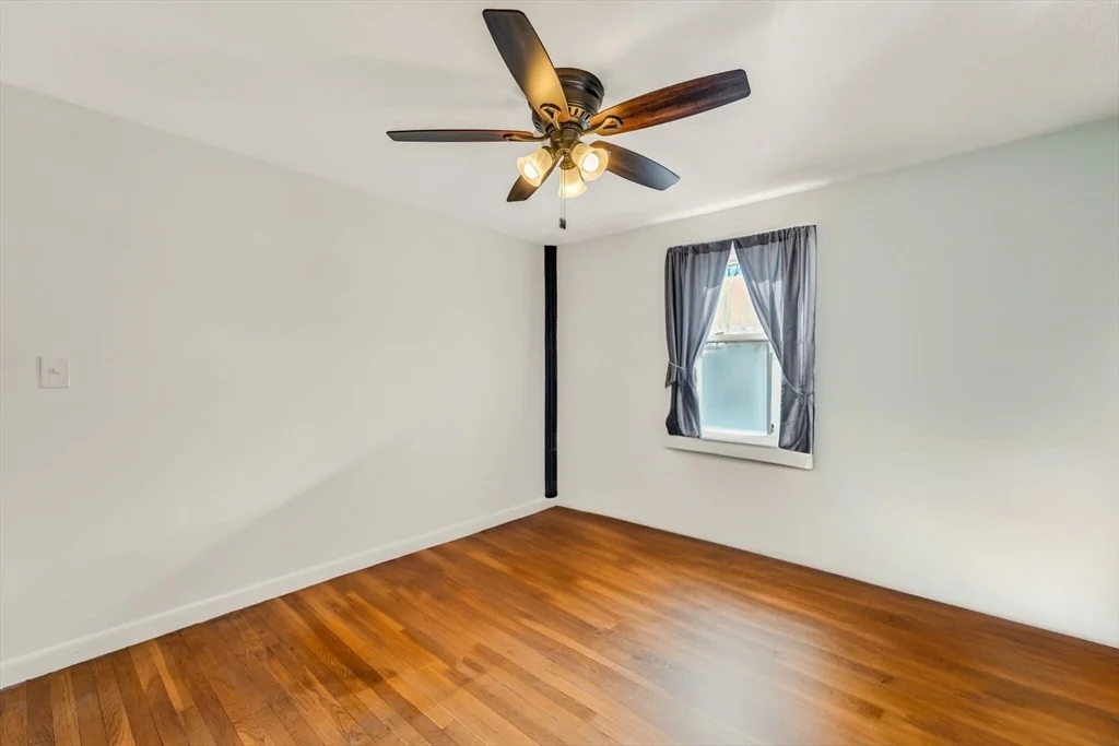 Photo of 5 Bates Rd