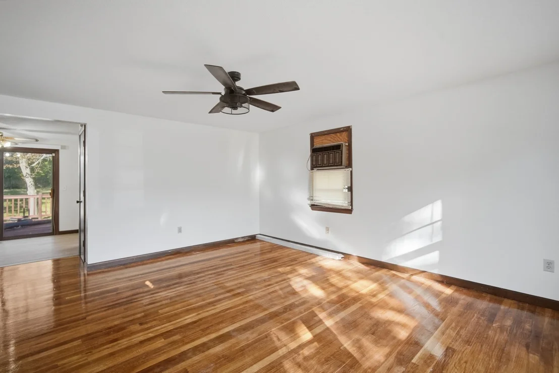 Photo of 74 Leatherleaf Dr