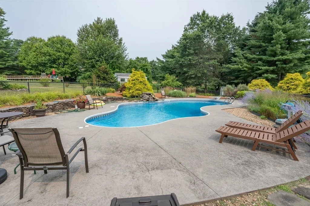 Photo of 154 Nashua Road