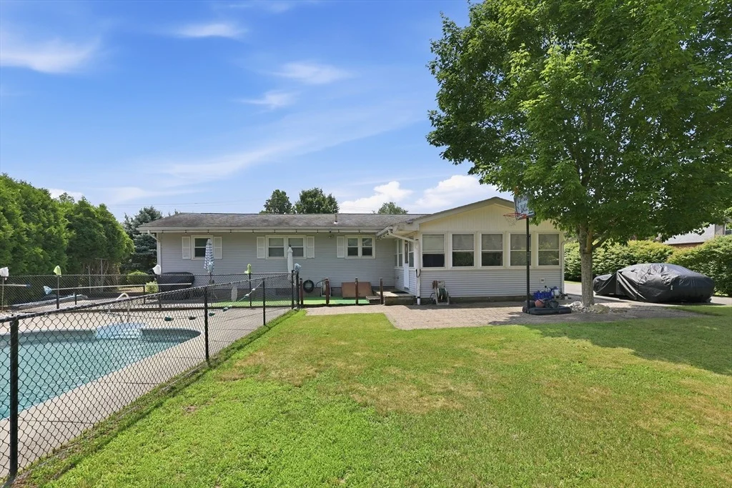 Photo of 976 Tinkham Rd
