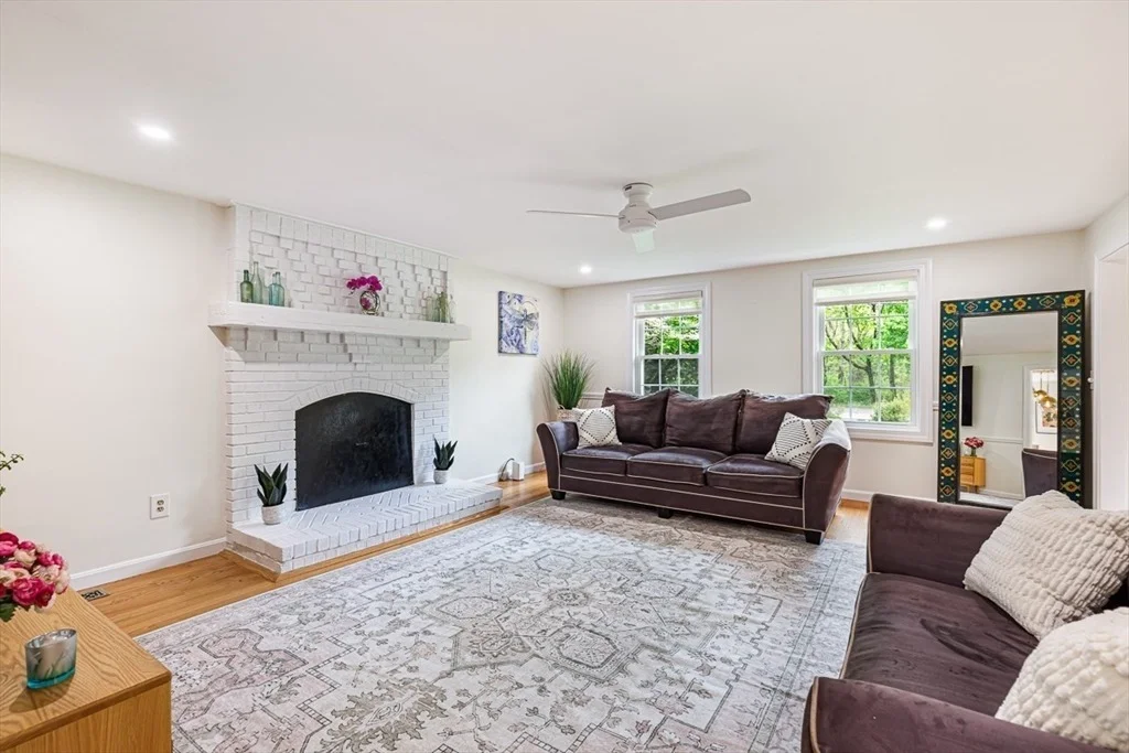 Photo of 528 Brown Ave